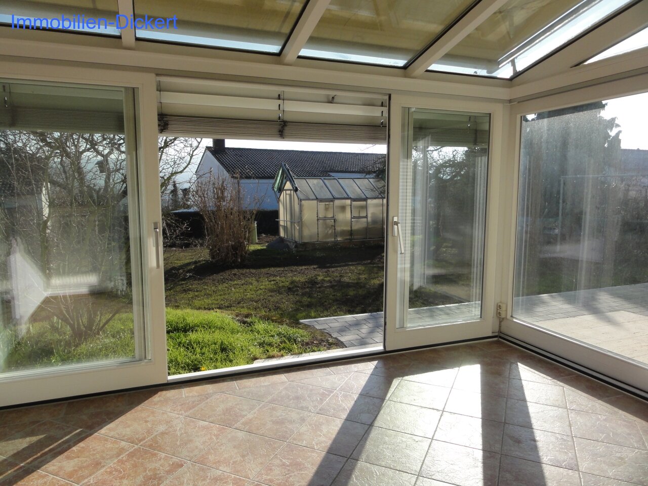 Güglingen: 3 Zimmer EG mit Wintergarten, Garage und Gartenanteil 