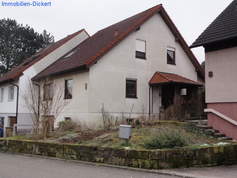 Pfaffenhofen: 1-Familienhaus DHH. mit schönem Garten in gepflegter Umgebung 